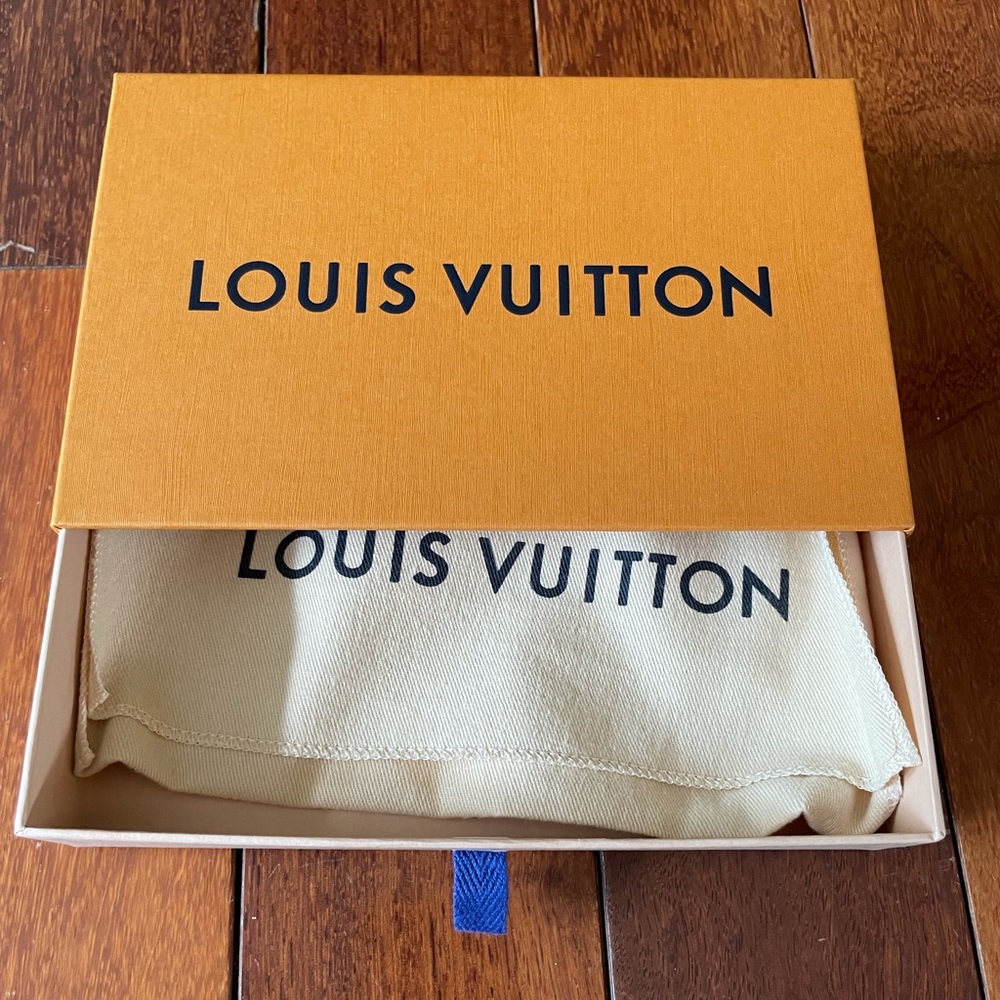 Original Louis Vuitton wallet box and duster